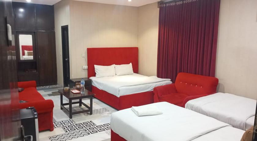 Hotel Tulip Inn - image 12