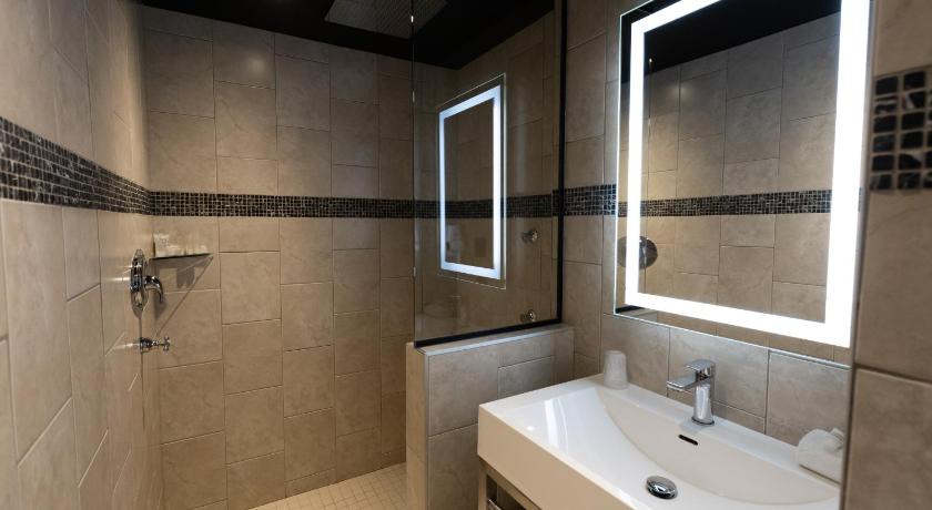 Image of Quadruple Room 2