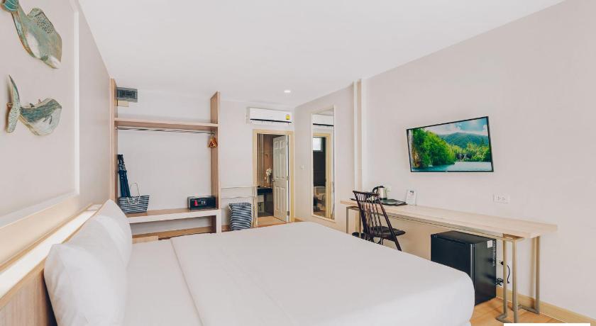 Image of Deluxe Room Double 12