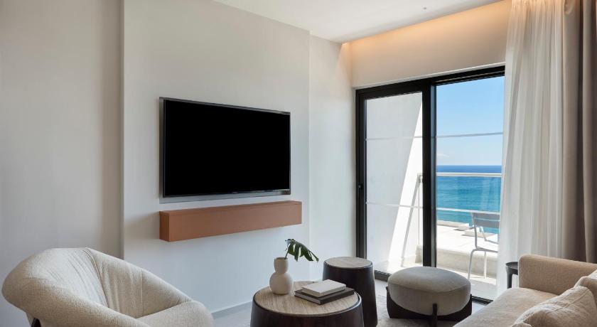Image of Panoramic Sea View Suite 4