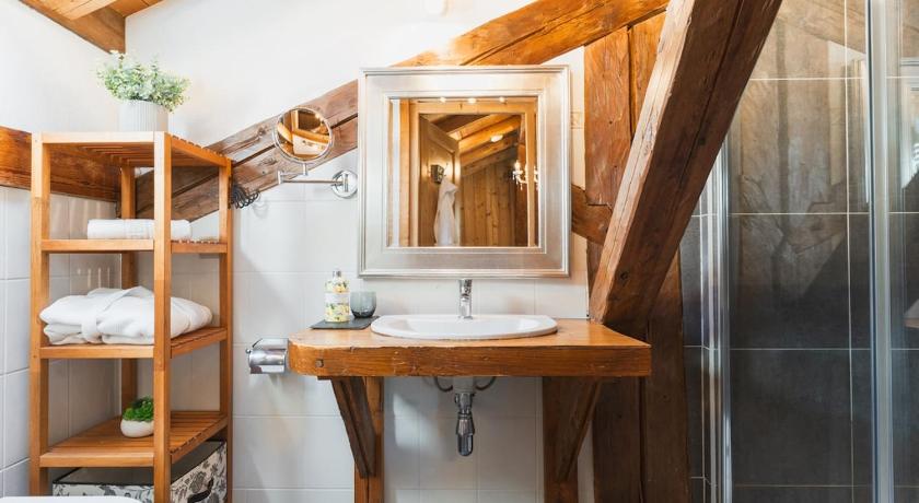 Image of Charming luxury chalet with sauna 41