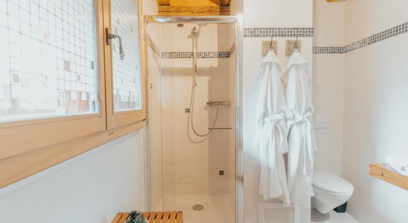 Image of Charming luxury chalet with sauna 43