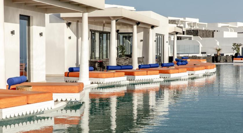 Cresanto Luxury Suites