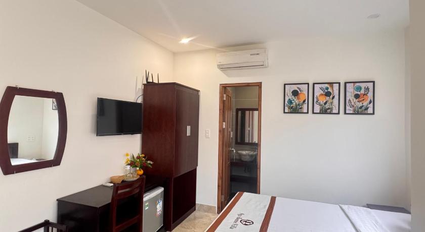 Image of Standard Double or Twin Room with Balcony 6