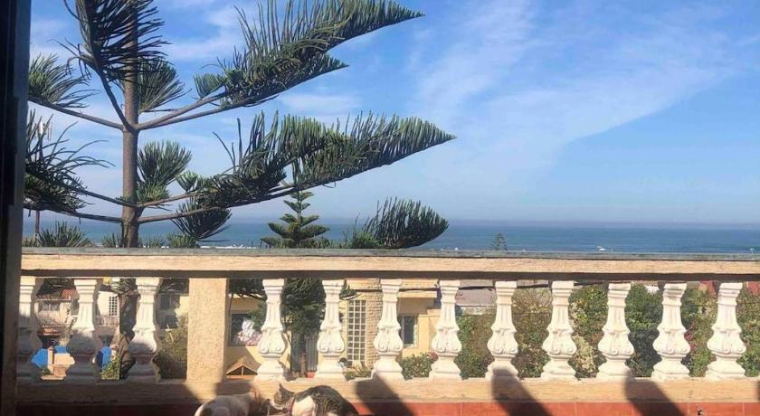 VILLA Dar BOUAZZA, Vue sur mer, 200m de la plage