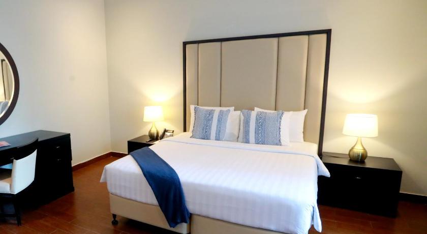 Image of 3 Bedroom Suite 8