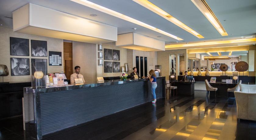 Saffron Boutique Hotel - image 8