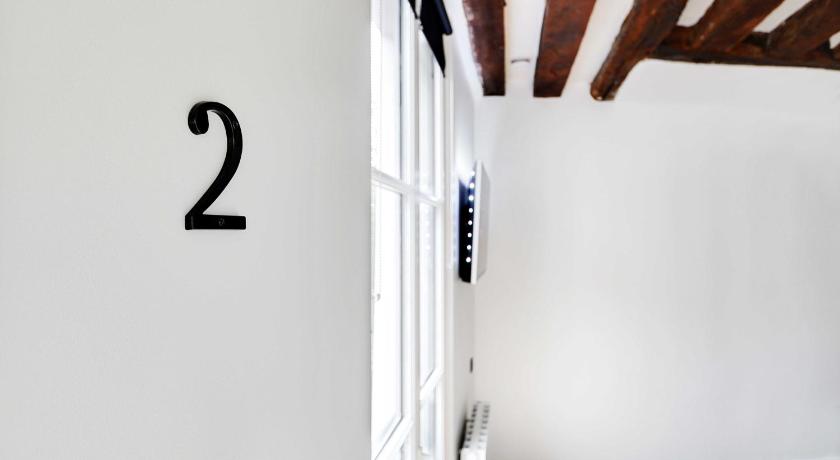 Charming studio A/C - 2P - Le Marais - image 7