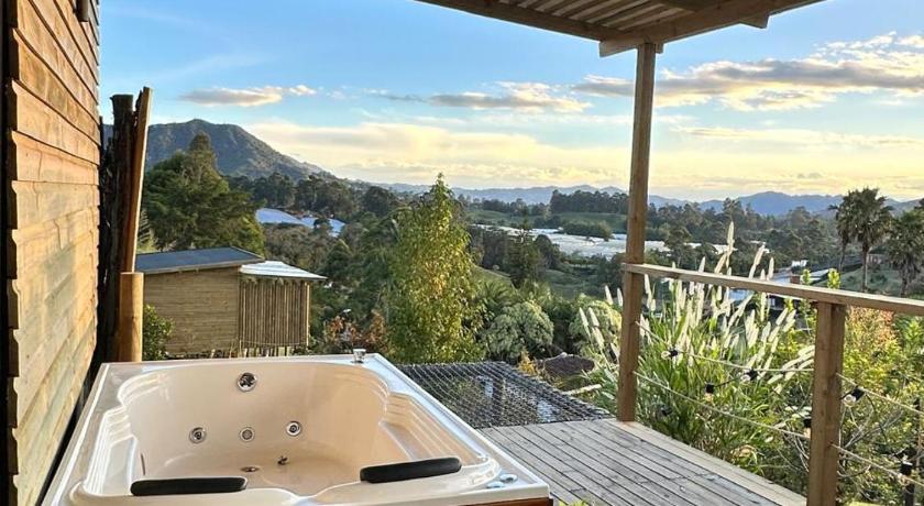 Alto Paraiso Glamping "A"