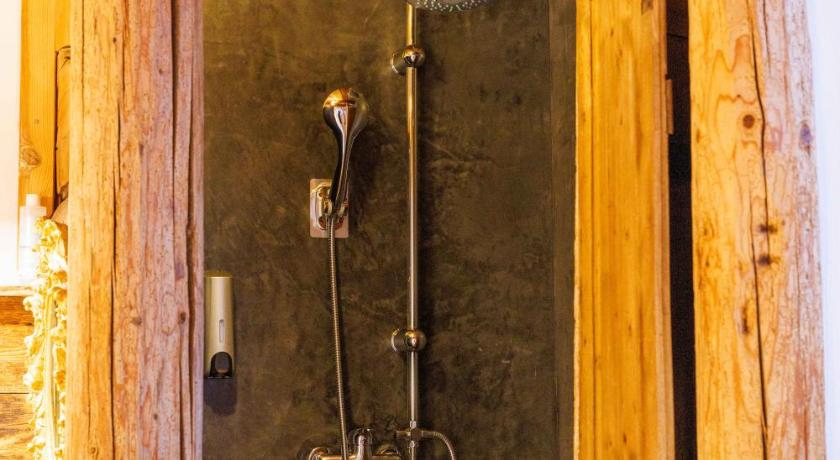 Image of Classic Quadruple Room 3