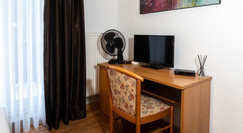 ベルリン Pension zur Schleuse Kleinmachnow 3つ星 ホテル 外観