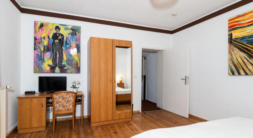 ベルリン Pension zur Schleuse Kleinmachnow 3つ星 ホテル スイート