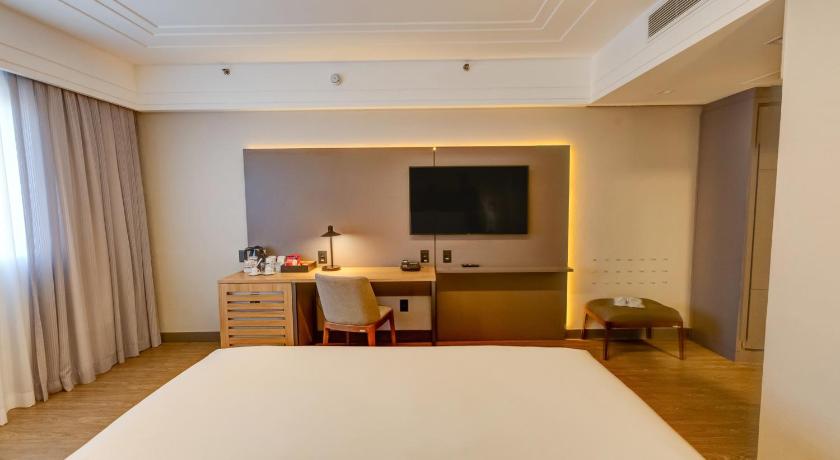 Image of Executive Double Room 6