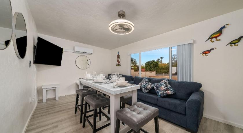 ツーソン (AZ) 3BR 2BA Comfy Home with Jacuzzi 4つ星 宿泊施設 ロビー