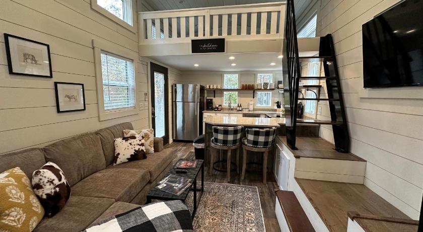 멘톤 (AL) 2 Homes Mentone Getaway - Riverfront & Near Parks 4성급 숙소 스위트룸