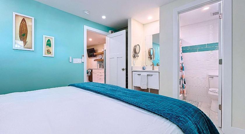 안나 마리아 (FL) Beachy Keen! 1 bed 1 bath ground floor steps to beach 4성급 숙소 수영장
