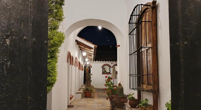 Colonial Hotel Boutique