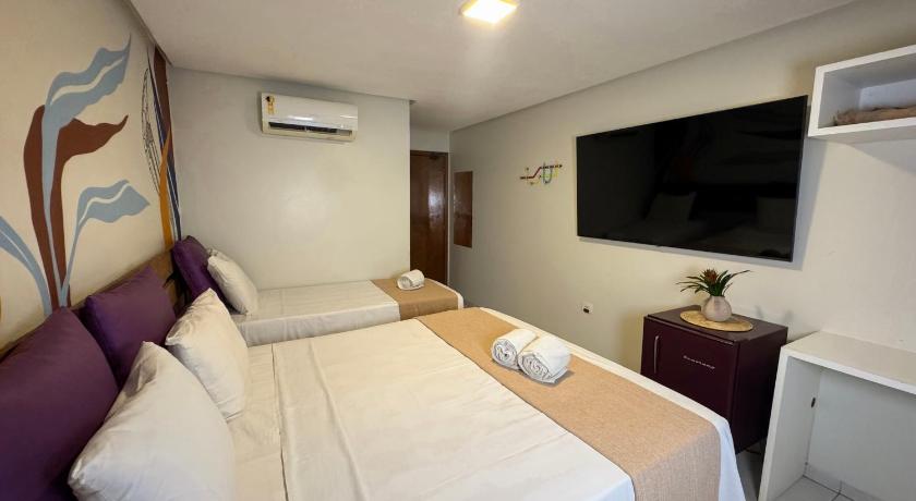 Image of Triple Room with Pool View 3