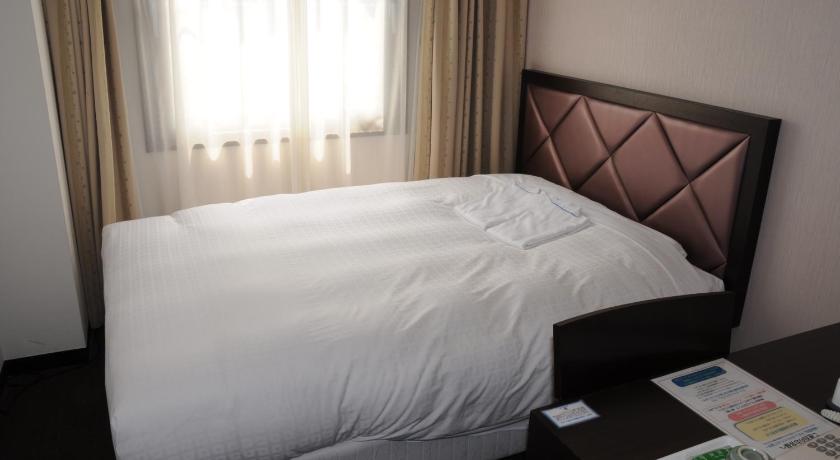 Kis kétszemélyes szoba - nemdohányzó (Small Double Bed Non-Smoking) fotója 0