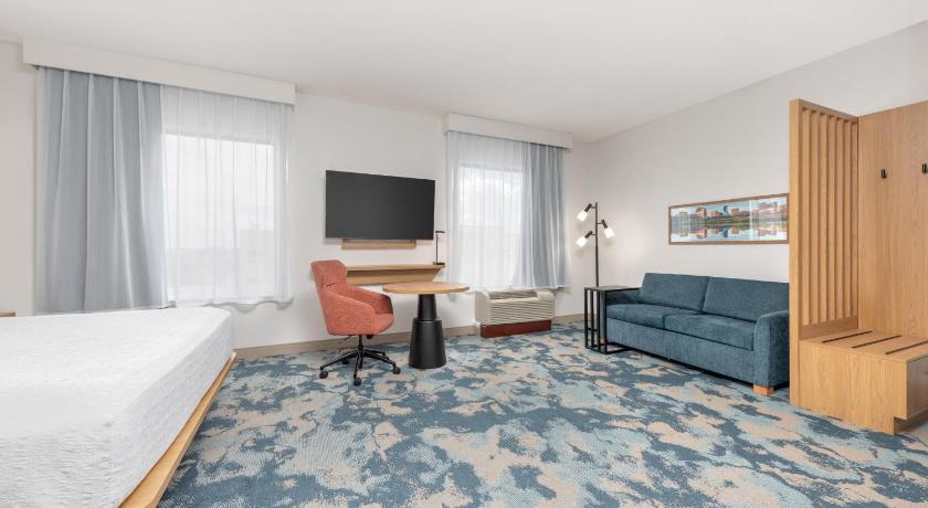 Image of 1 King Studio Suite Nonsmoking 4