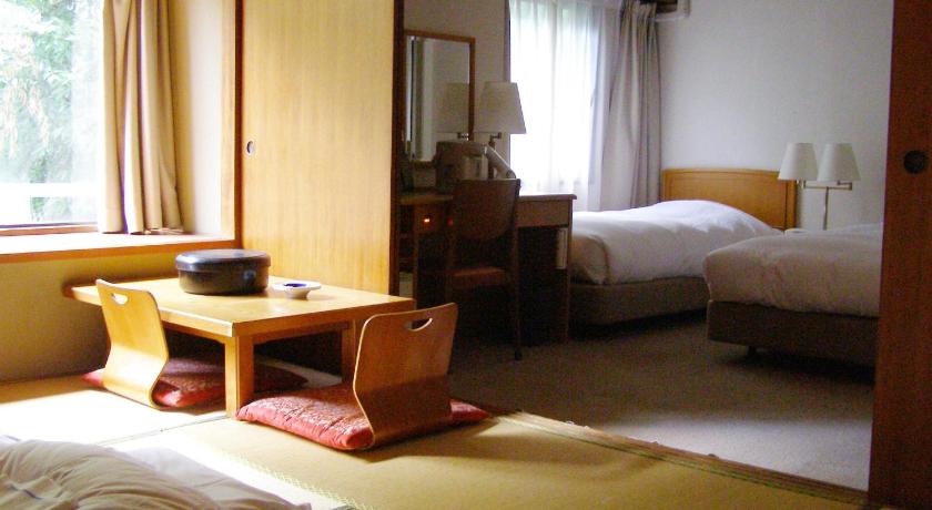 Szoba tatamisarokkal - nemdohányzó (Room with Tatami Area - Non-Smoking) fotója 1