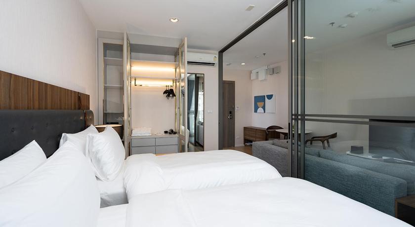 Image of One Bedroom Executive Corner Twin 4