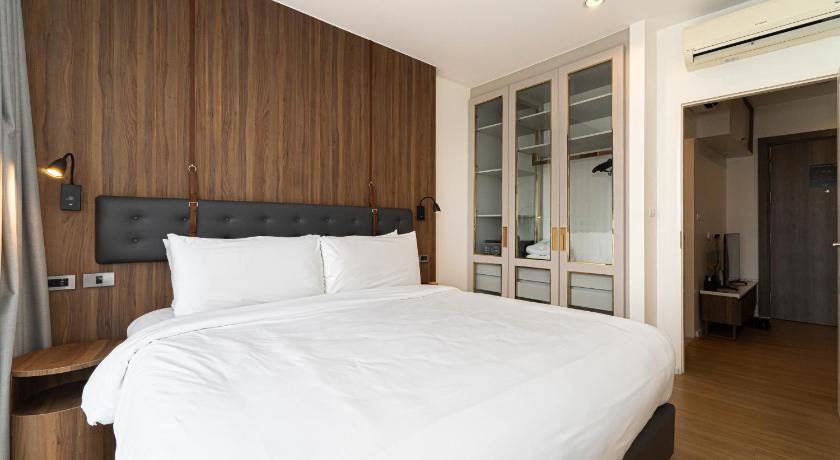 Image of One Bedroom Deluxe Sky View 4