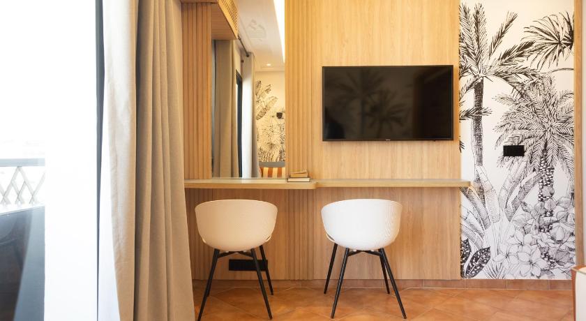 Image of Triple Junior Suite 6