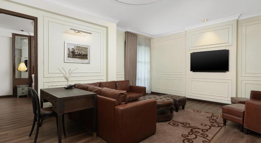 รูปของห้องสวีทแบบหนึ่งห้องนอน (One-Bedroom Suite) 4