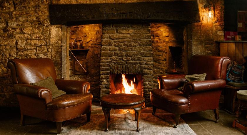 下布雷尔斯 The George Inn 2星级 酒店 大堂