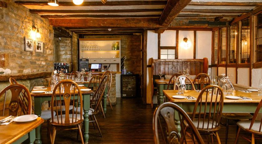 下布雷尔斯 The George Inn 2星级 酒店 餐厅