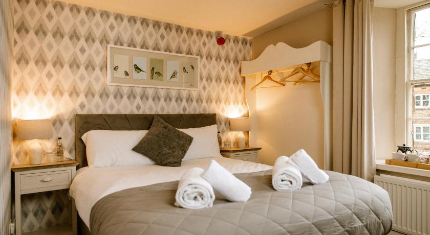 下布雷尔斯 The George Inn 2星级 酒店 套房