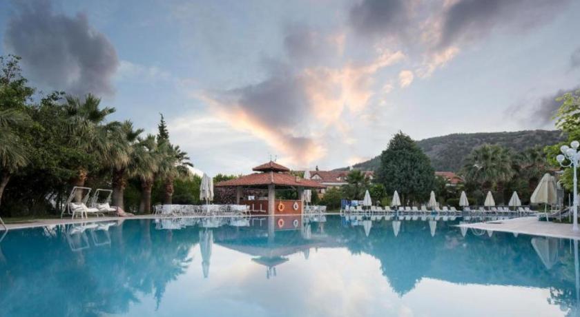 카라하이트 라이커스 리버 테르말 호텔 (Lycus River Thermal Hotel) 5성급 호텔 레스토랑