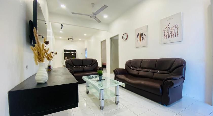 Image of Three-Bedroom House 2