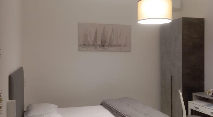 ポルティチ Regency House Accoglienza 3つ星 ホテル スイート