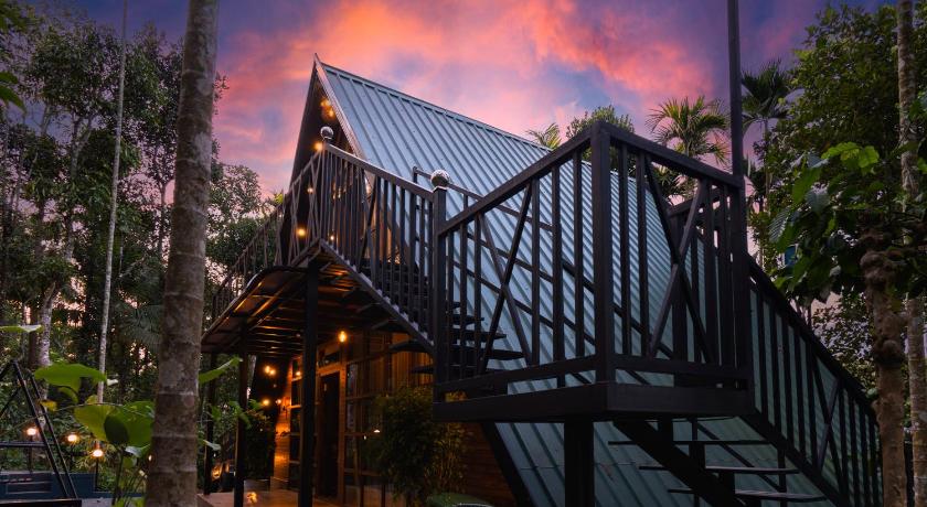 Ethnic Chalet Villa Wayanad - image 9