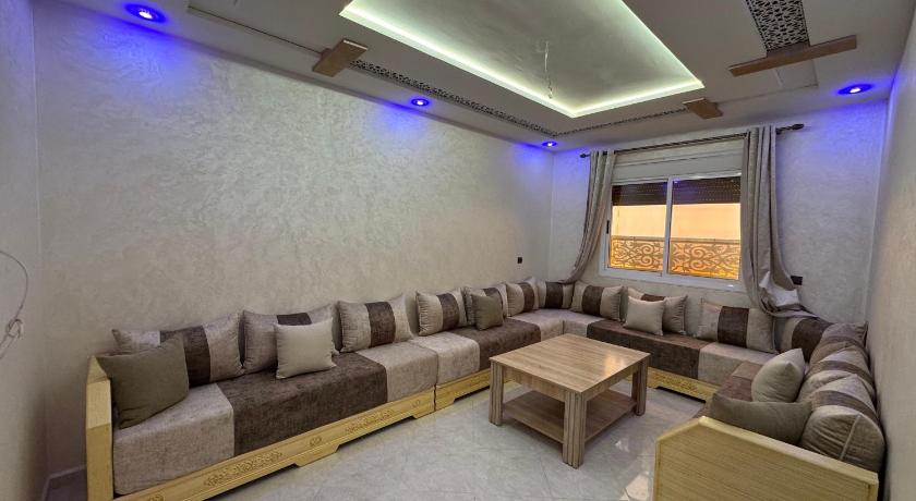 Spacious 3-Bedroom Apartment , Balcony & Garden View ,Free Parking, Oujda