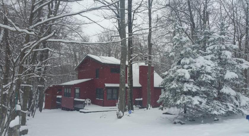 토비한나 Chalet renovated Near Casino, Camelback , Kalahari 4bdrms firepit hot tub game room 5성급 숙소 객실
