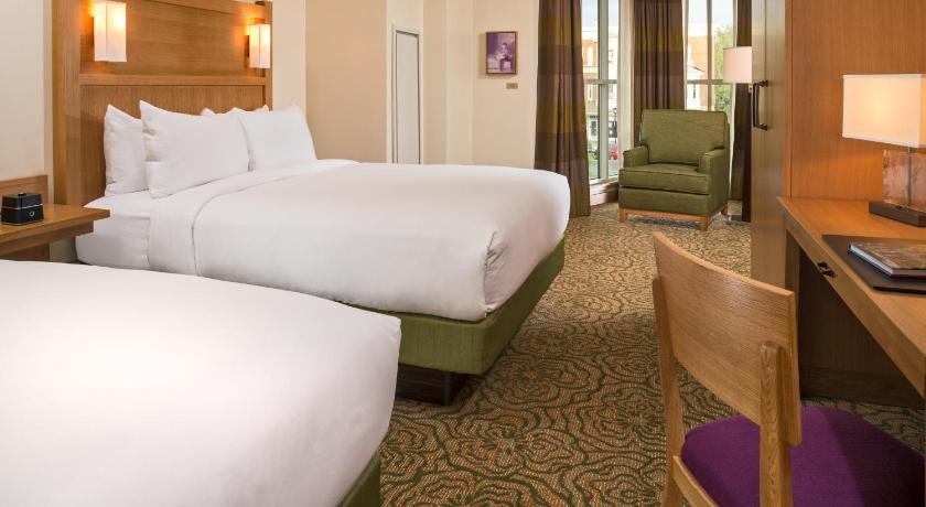 斯沃斯莫尔 The Inn At Swarthmore 2星级 住宿 泳池