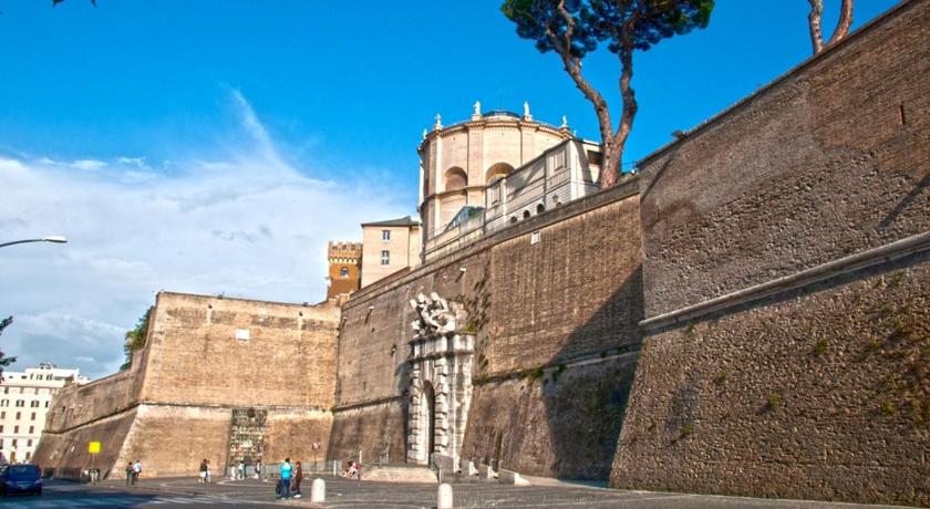 로마 파이네타 로마 127 (Pianeta Roma 127) 3성급 호텔 수영장