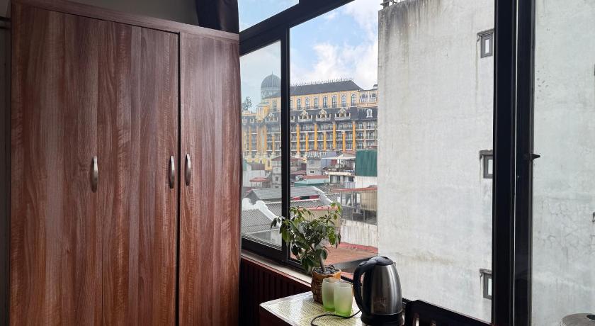 Image of King Room with Mountain View 5