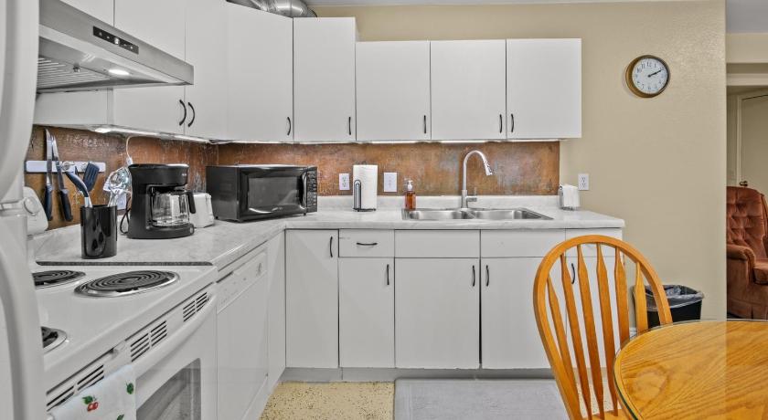 웨스트 밸리 시티 (UT) 3BR Home • Near Maverik Center & Valley Fair 4성급 숙소 수영장