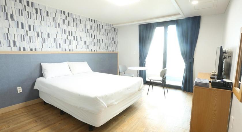 チェジュ Jeju Moseulpo Hotel 4つ星 ゲストハウス スイート