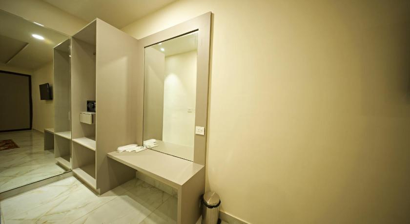 Image of Deluxe Room 13