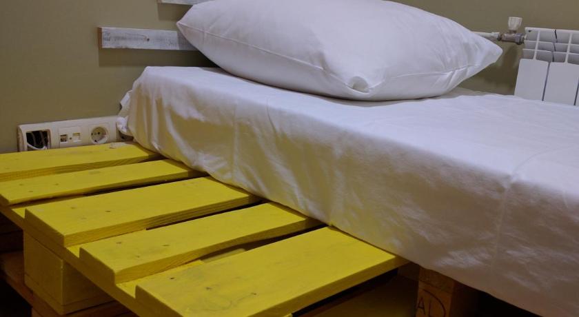 Pallet Hostel photo