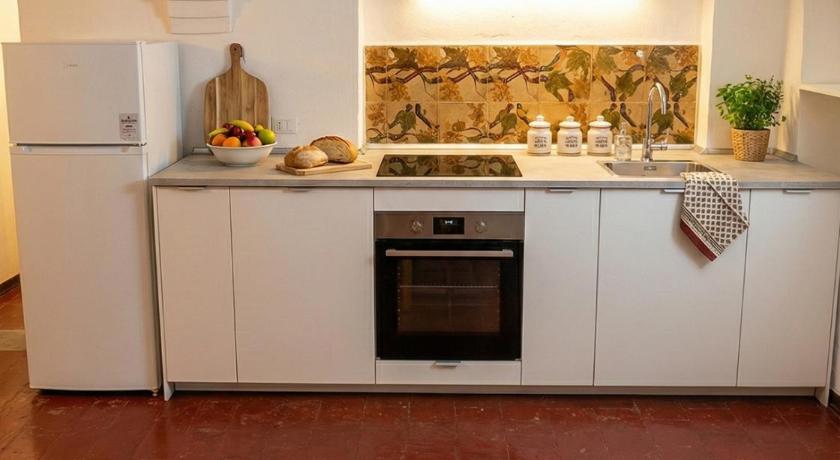 Modena Farini House 4-Star Guesthouse pool