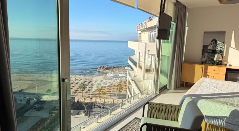 Sky rooftop luxury suites