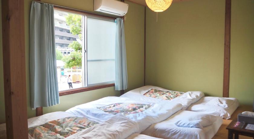 Izumisano Grand Opening Sale!!! 最大5人まで-関西空港近く-JR日根野駅前-貸切一軒家 Entire House Near Kansai Airport-Max 5 people-The 3-Star Accommodation suite