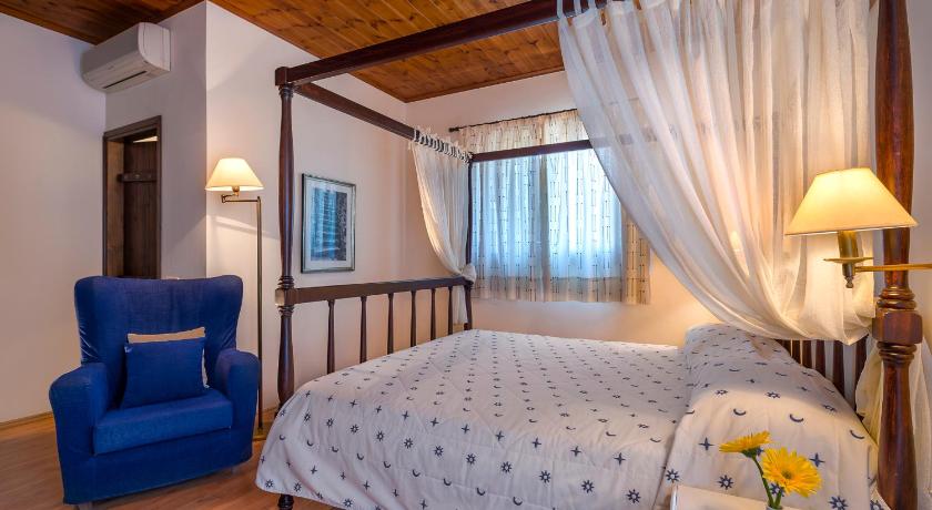 Image of Traditional Room 6