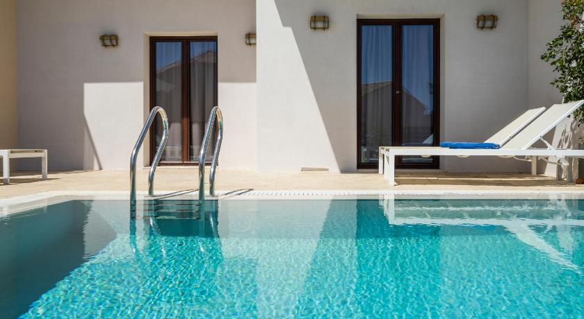 Image of Deluxe Two Bedroom Villa with Sharing Pool 14